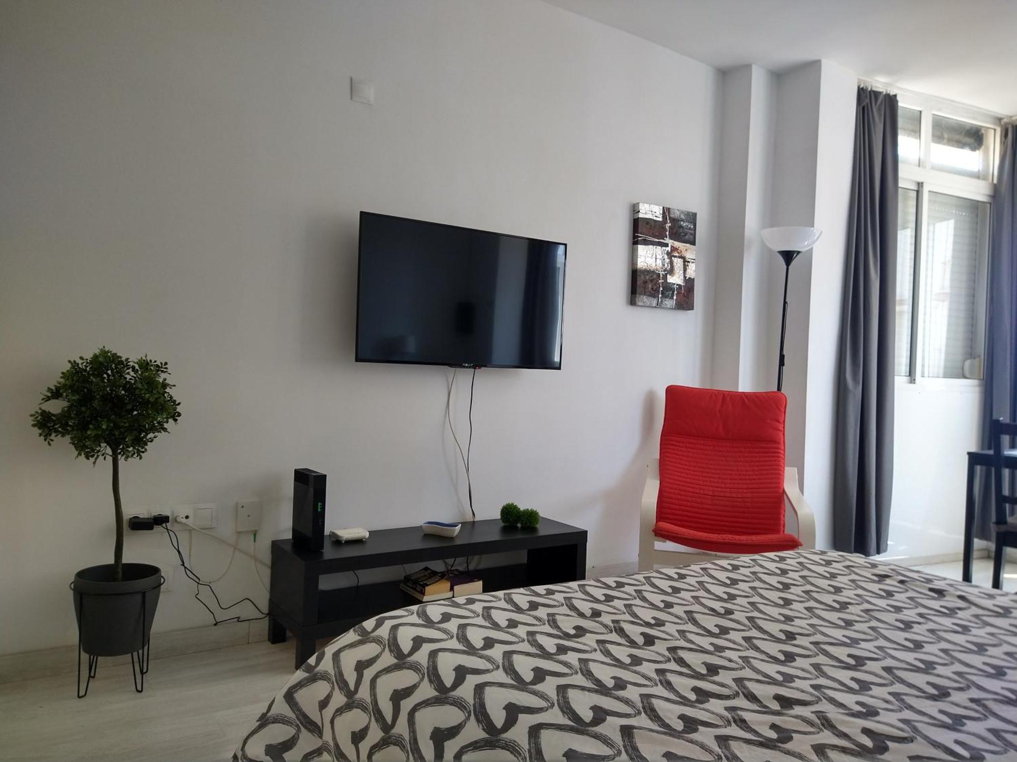 Amplio Estudio,Vista Mar Y Montana, A Pasos Del Centro トレモリノス 部屋 写真